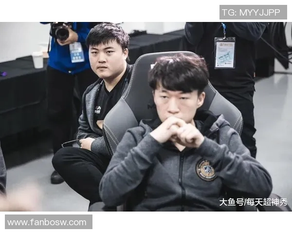 RNG在CSGO比赛中的进攻策略分析与得失总结